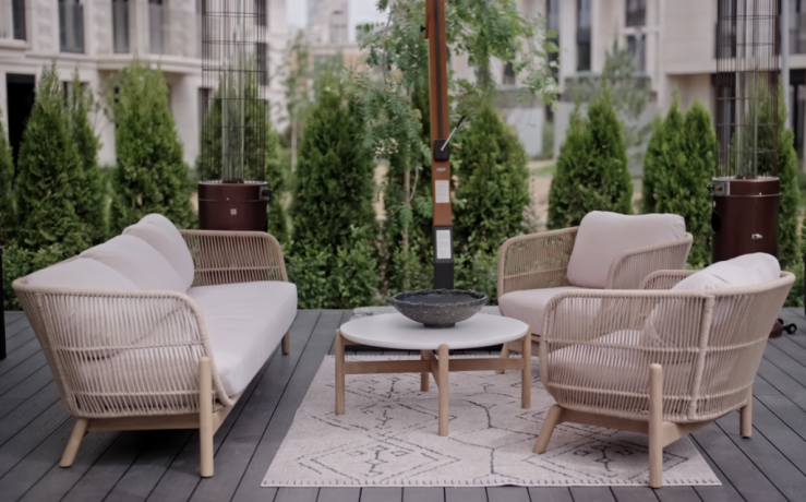 Диван деревянный плетеный трехместный