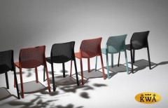 Стул пластиковый