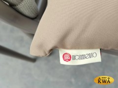 Кресло плетеное с подушками