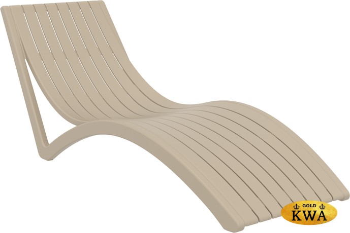 Шезлонг-лежак пластиковый