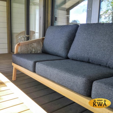 Лаунж зона LEONOREN с трехместным диваном и плетеным роупом