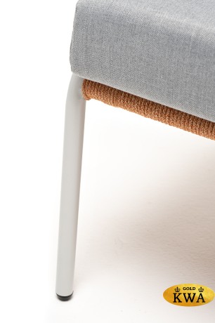 "Милан" кресло плетеное из роупа, каркас алюминий светло-серый (RAL7035) муар, роуп оранжевый меланж круглый, ткань светло-серая