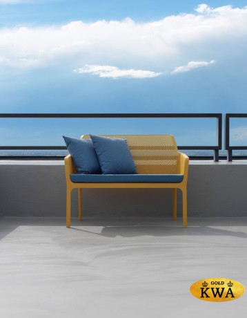 Диван пластиковый