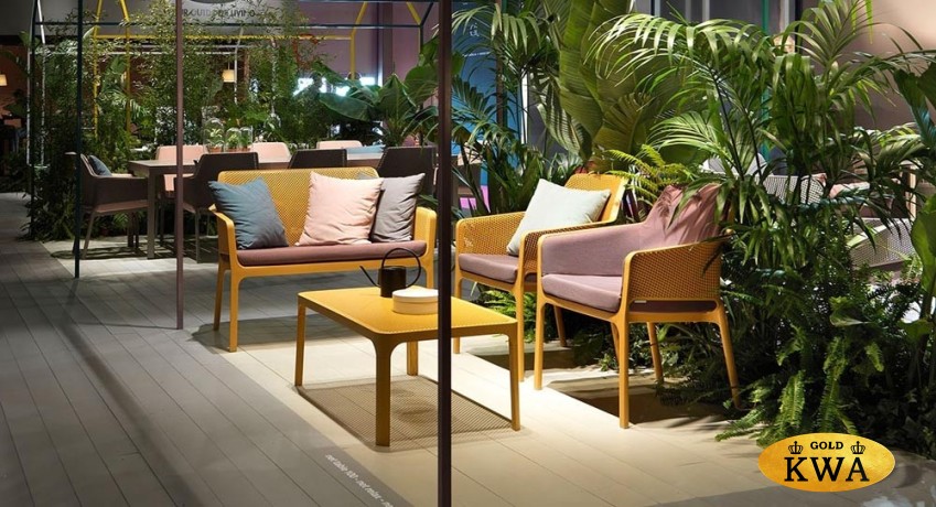 Диван пластиковый