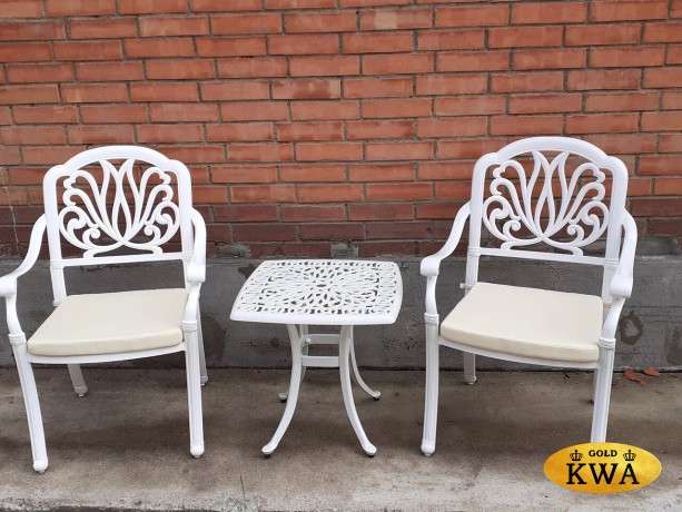 Литая мебель Malta из алюминия