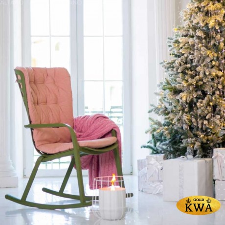 Кресло-качалка пластиковое с подушкой