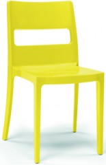 Стул пластиковый