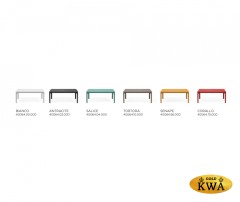 Столик пластиковый журнальный