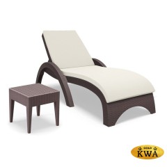 Столик плетеный для шезлонга