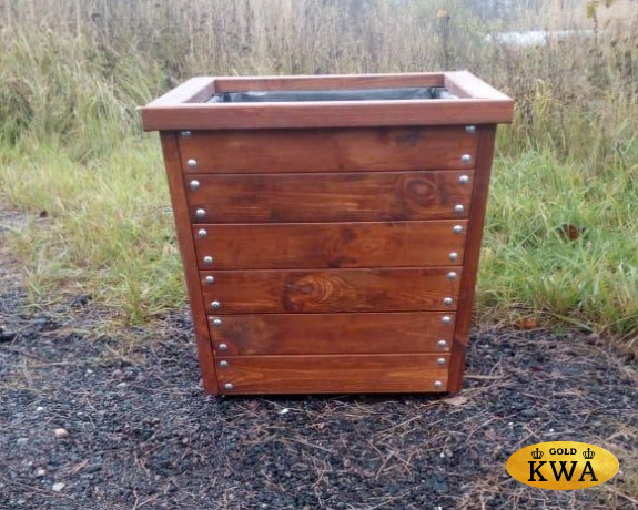 Кашпо уличное деревянное для ёлок утепленное