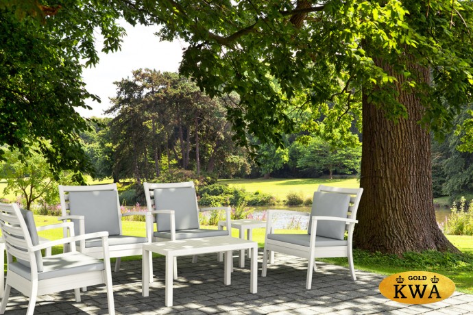 Кресло пластиковое