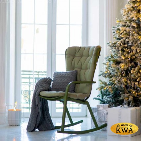 Кресло-качалка пластиковое с подушкой