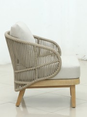 Кресло лаунж плетеное с подушками