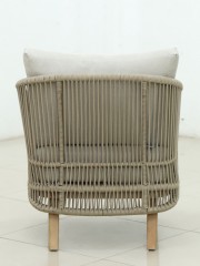 Кресло лаунж плетеное с подушками