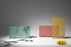 Столик пластиковый журнальный