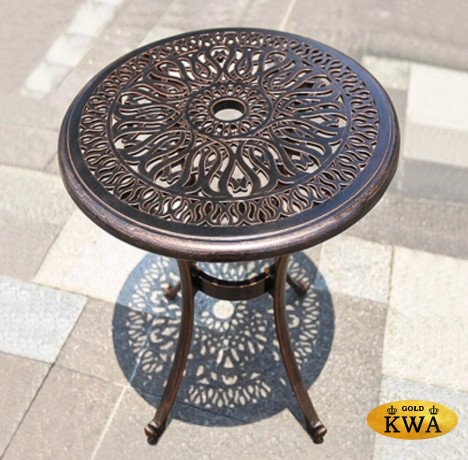 Столик кофейный из литого алюминия Charlie