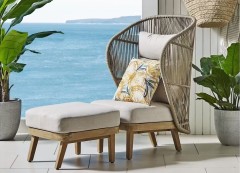 Лаунж-кресло плетеное с высокой спинкой