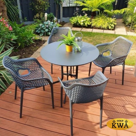 Кресло пластиковое