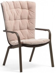 Лаунж-кресло пластиковое с подушкой