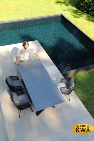 Timra 280/340/400 Стол антрацит/серый, алюминий/спеченный камень