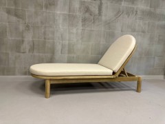 Шезлонг-лежак деревянный с матрасом (не для HoReCa)