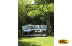 Столик пластиковый кофейный