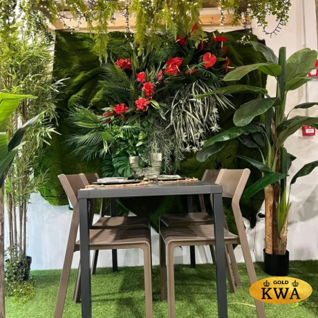 Стол пластиковый обеденный