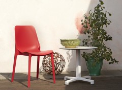 Стул пластиковый