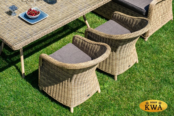 "Равенна" плетеное кресло из искусственного ротанга, цвет соломенный с серой подушкой