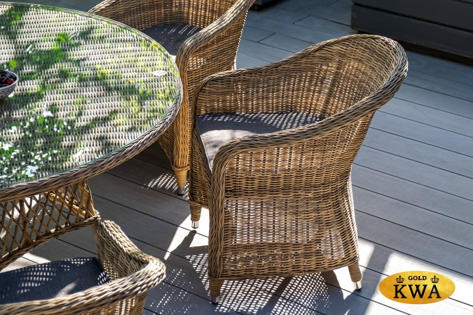 "Равенна" плетеное кресло из искусственного ротанга, цвет соломенный с серой подушкой