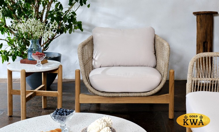 Боковой стол из тика TALARA  Joygarden