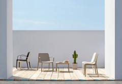 Стул пластиковый