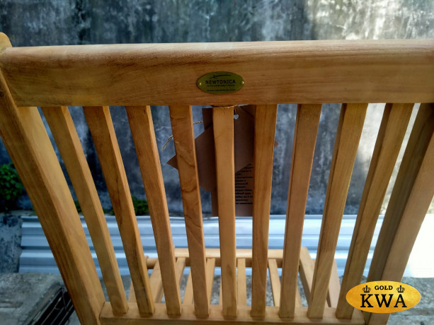 Стул из тика Borneo