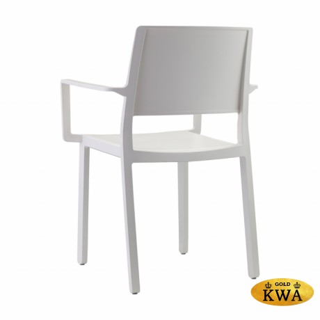 Кресло пластиковое