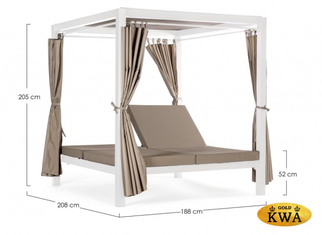 Шатер с лежаками