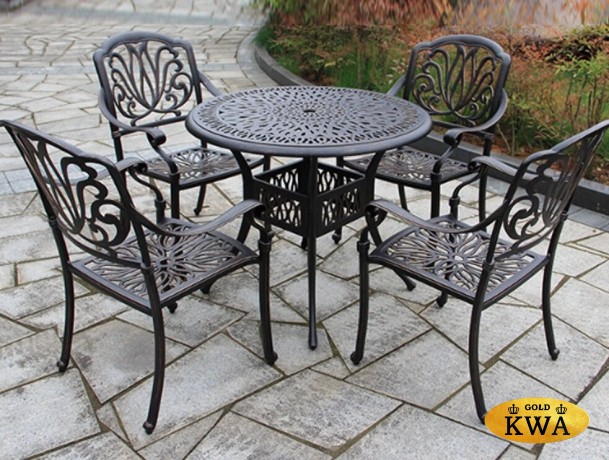 Мебель из металла Harold IV с круглым столом 91 см