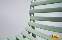 Стул пластиковый