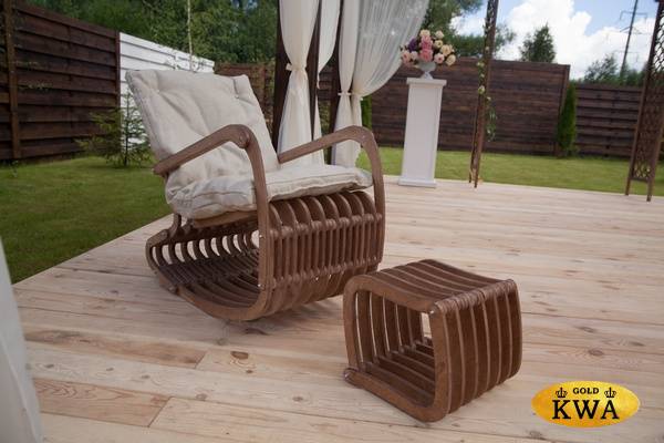 Кресло садовое с подставкой для ног