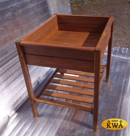 Садовая подставка для цветов