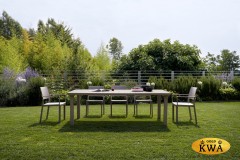 Стол пластиковый раздвижной