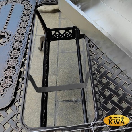 Обеденная группа Teide из литого алюминия с жаровней