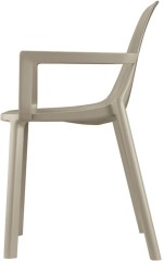 Кресло пластиковое