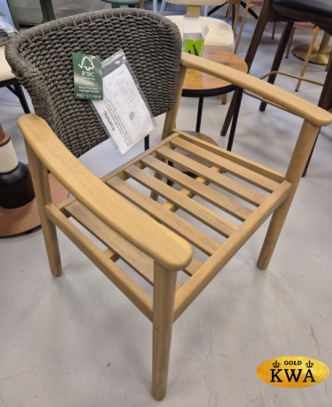 Кресло деревянное с подушкой