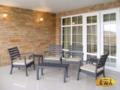 Столик пластиковый для лежака