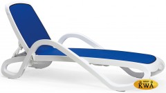 Шезлонг-лежак пластиковый