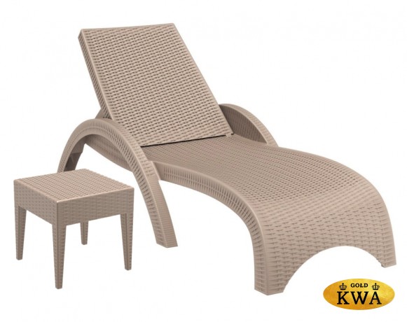 Столик плетеный для шезлонга