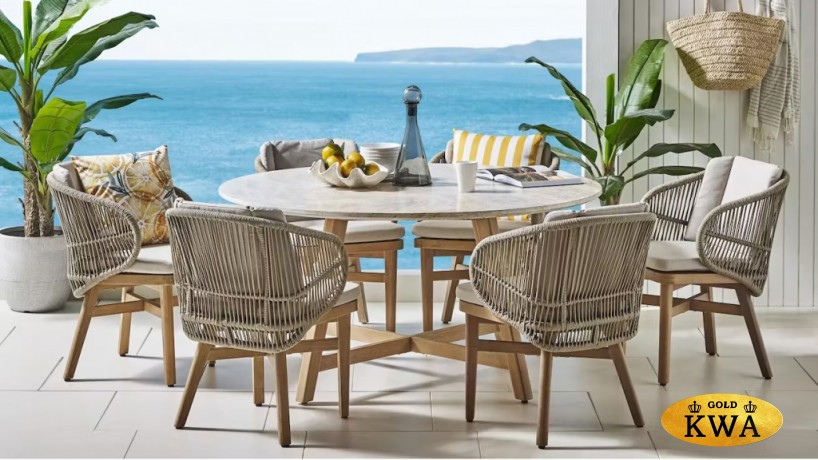 Комплект деревянной мебели