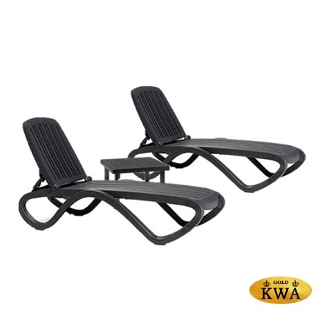 Столик пластиковый для лежака