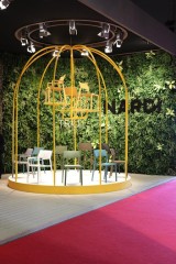 Стул пластиковый