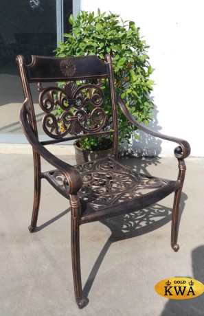 Литое кресло из алюминия для сада